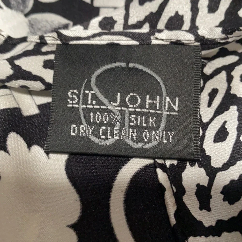 St. John silk black/white‎ floral scarf